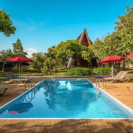 Mandarin Bungalow